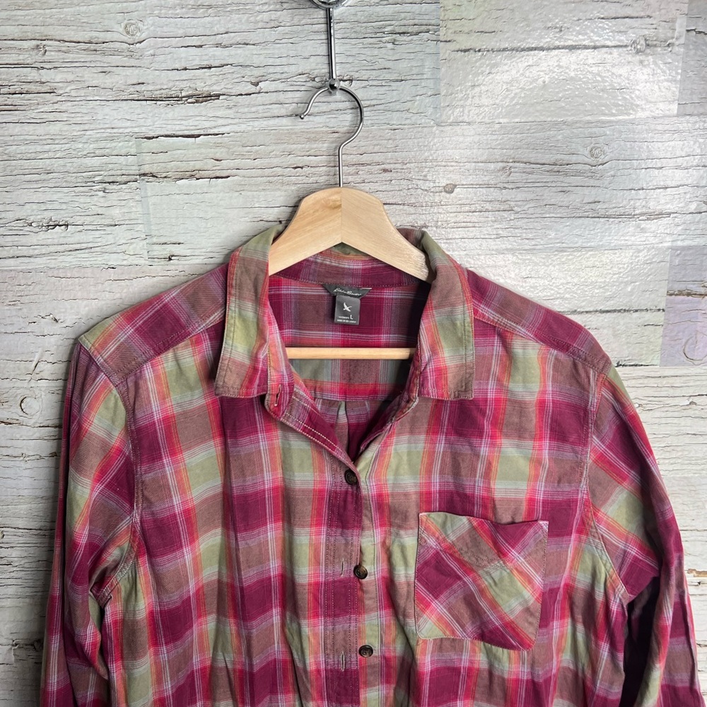 Eddie Bauer pink plaid top shirt button down size large - Picture 4 of 9